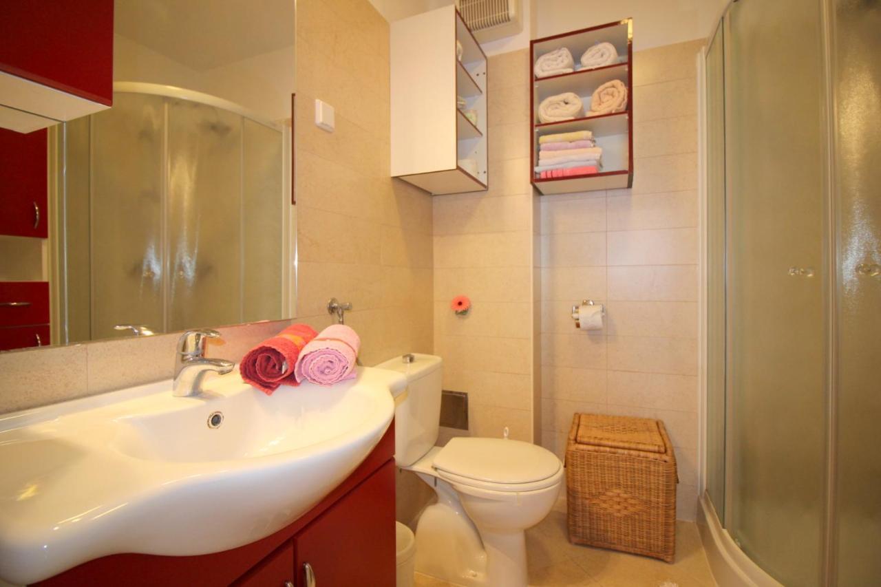 Apartment Vojka In City Center Poreč Kültér fotó