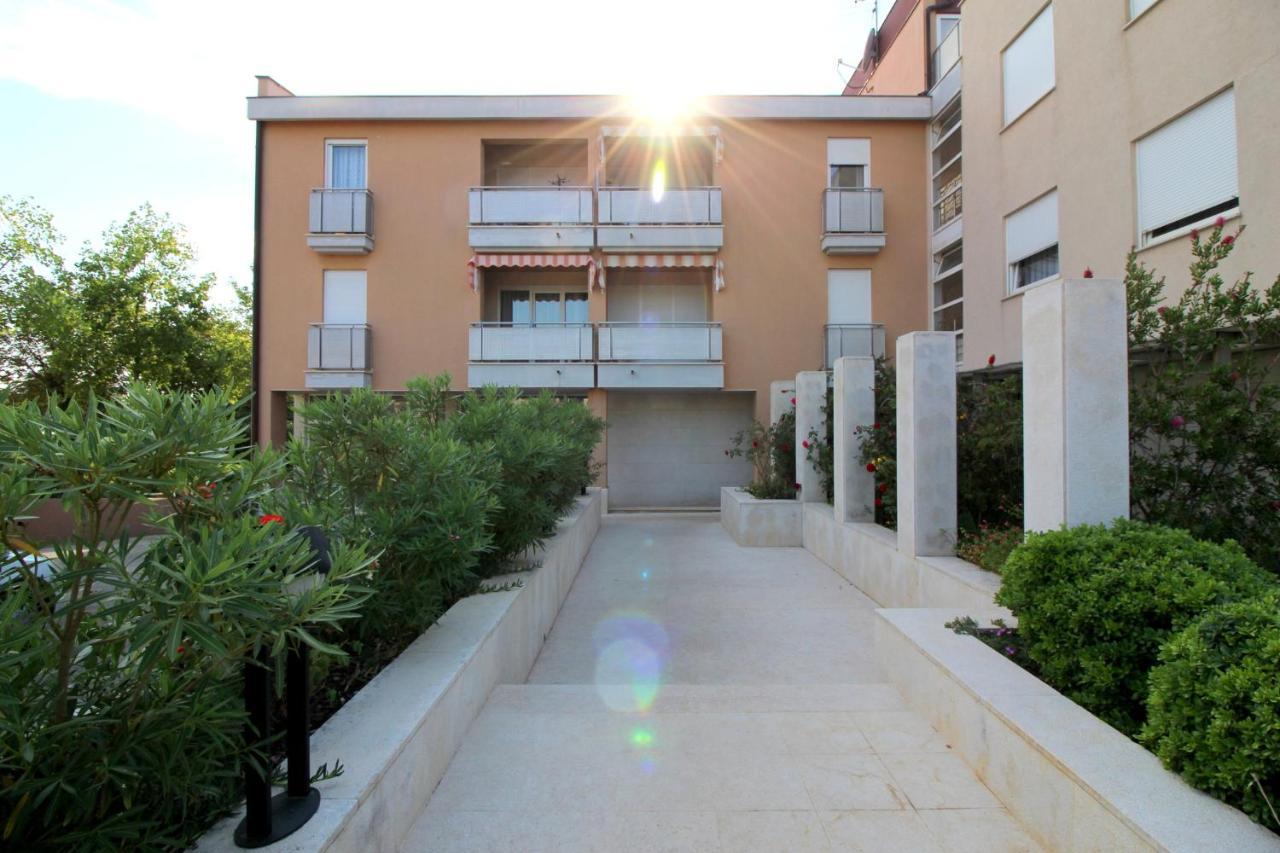 Apartment Vojka In City Center Poreč Kültér fotó